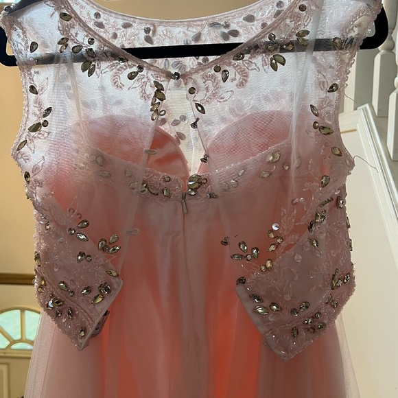 Only wore once - Picture 5 of 6